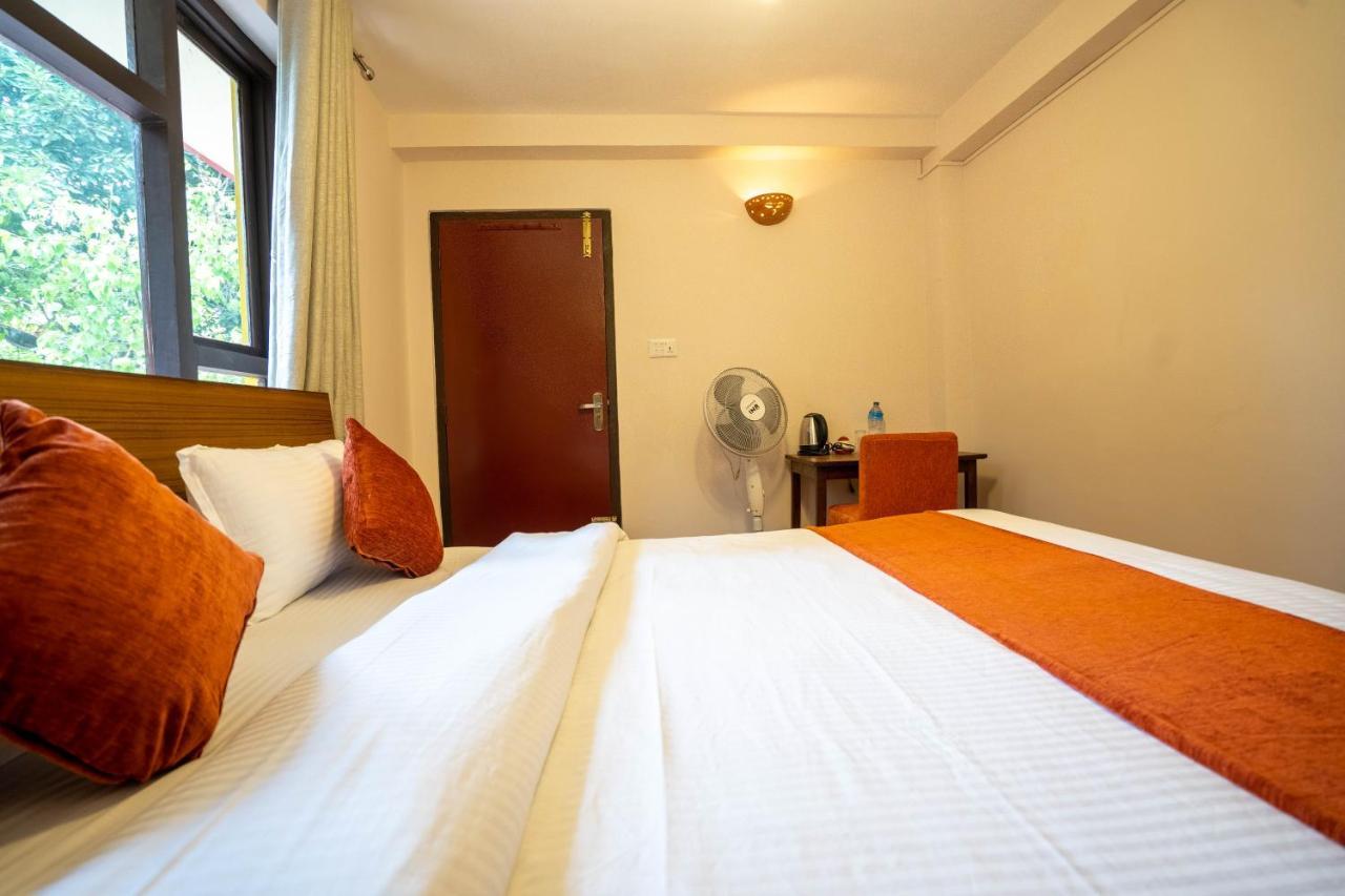 Hotel Pala Kathmandu Exterior photo
